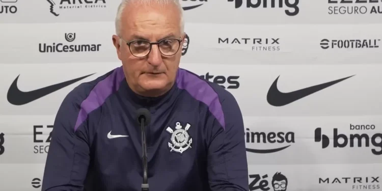 Dorival reclama de “desrespeito” contra técnicos brasileiros: “Lamentável”