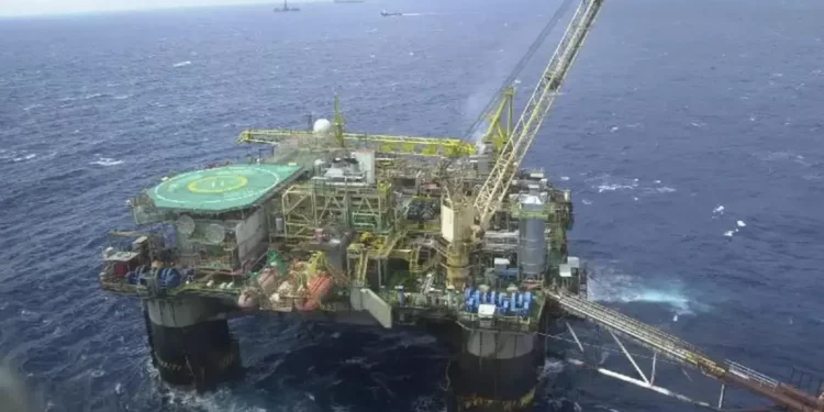 Indústria tem leve alta em outubro