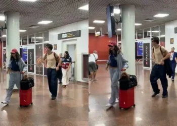 Shawn Mendes e Bruna Marquezine são vistos juntos em Maceió