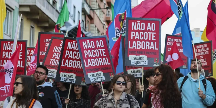 Seis antigos dirigentes da CGTP e da UGT apelam à greve geral