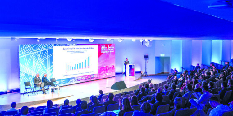 Construção metálica cresce o dobro da construção convencional