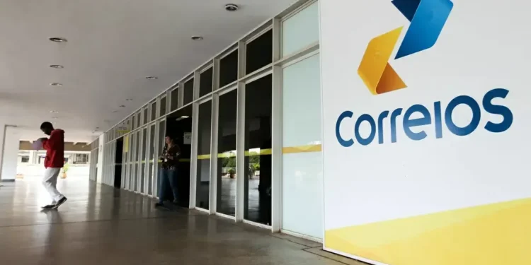 Correios avaliam nova proposta de empréstimo, que chega a R$ 12 bilhões