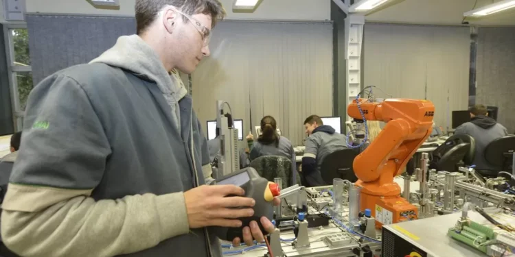 Senai prevê mais de 40 mil vagas para jovens aprendizes no primeiro semestre