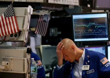 Sell-off em Wall Street com tensões geopolíticas em torno da “compra completa e total” da Gronelândia