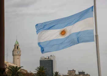 Argentina: Inflação avança 2,8% em dezembro ante novembro e 31,5% na comparação anual