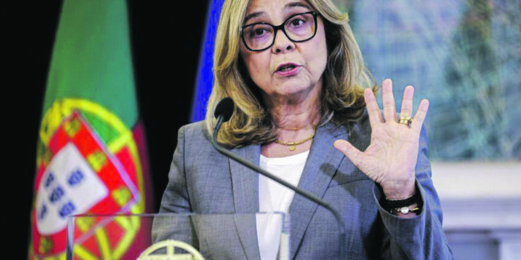 Governo garante que procura consenso após fechar acordo negocial com médicos