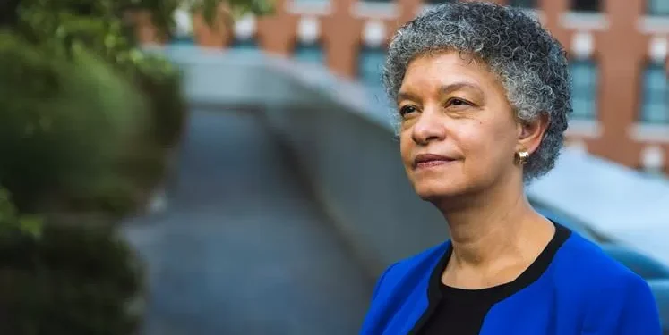 Collins, do Fed, diz que Congresso acertou ao estabelecer banco central independente