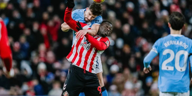 Premier League: Ano começa com seca de gols e City mais longe do título