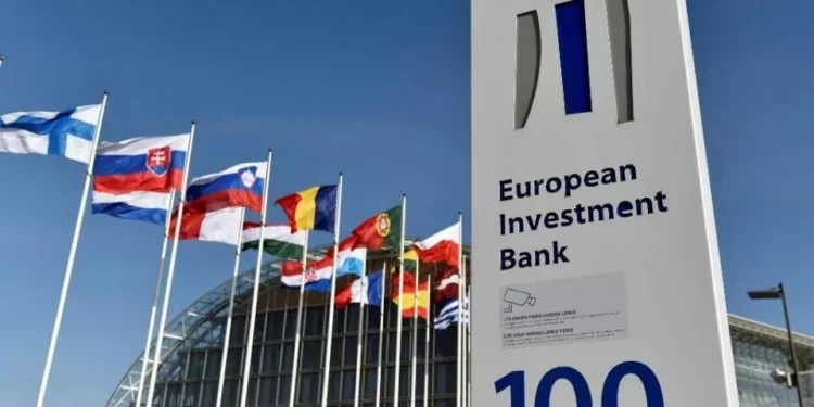 BEI assina subvenção da UE de 34 milhões para apoiar portos sustentáveis em Cabo Verde no âmbito da Global Gateway