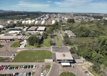 Refap alcança produção recorde no fim de 2025