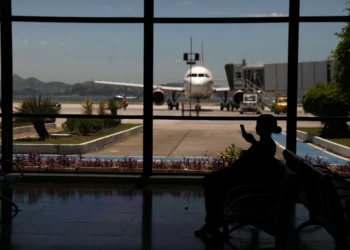 Governo revoga decisão que flexibilizava restrição de voos no Santos Dumont