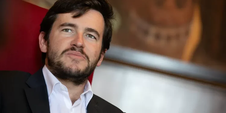 Mau tempo: PS sugere orçamento retificativo se Governo considerar que ‘lay-off’ a 100% viola lei-travão