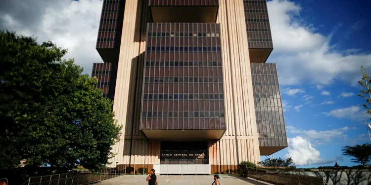 Dívida externa bruta cresce e é estimada em US$ 397,487 bi em janeiro, diz BC