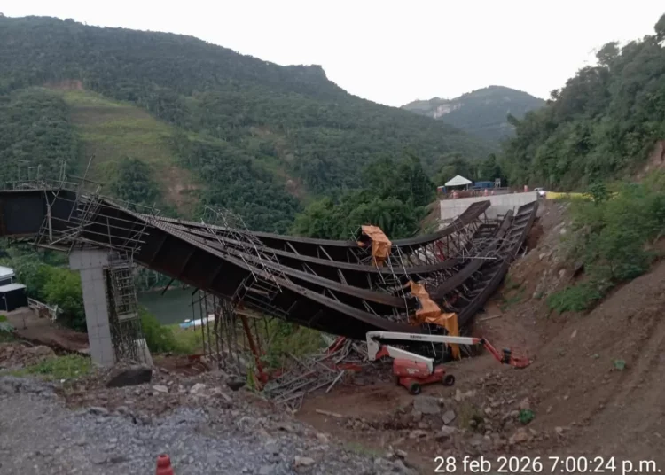 Viaduto em construção desaba na Serra Gaúcha; ninguém ficou ferido